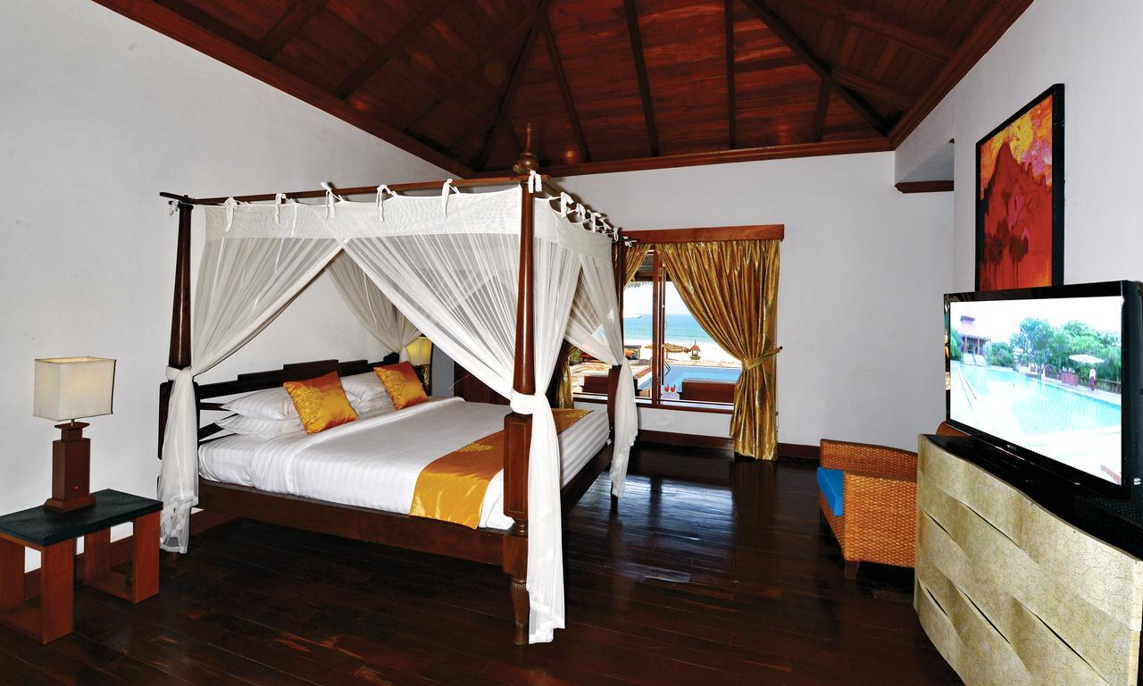 Aureum Palace Hotel & Resort Ngwe Saung Ngwesaung Exteriör bild
