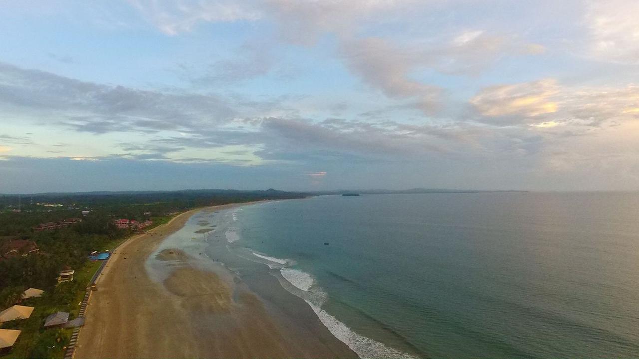 Aureum Palace Hotel & Resort Ngwe Saung Ngwesaung Exteriör bild