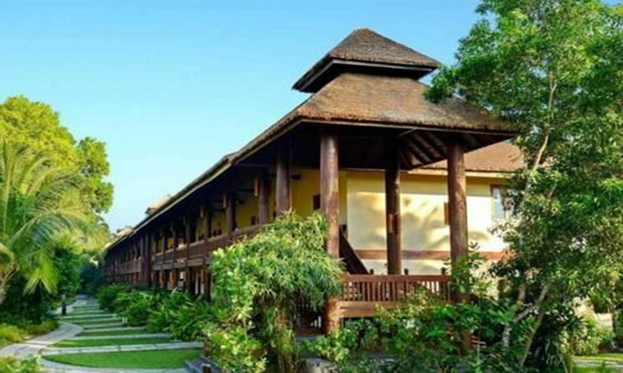 Aureum Palace Hotel & Resort Ngwe Saung Ngwesaung Exteriör bild
